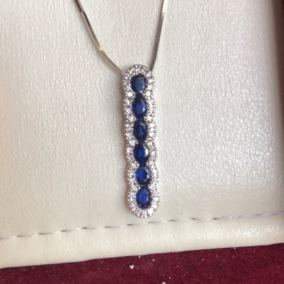 Sapphire diamond pendant necklace - Picture 5 of 6